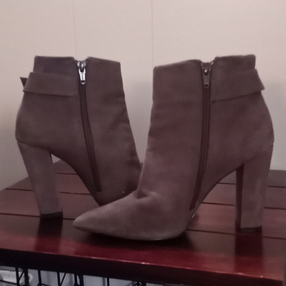 Grey spade booties - Picture 4 of 4